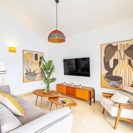 Noruega By Βίλα Tías